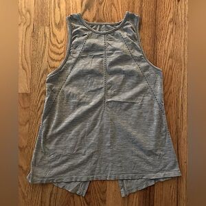 Athleta Woman's Foothill Tank Top Sz Small Gray Seamless Split Back